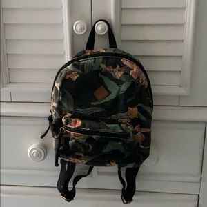 miniature o’neil backpack